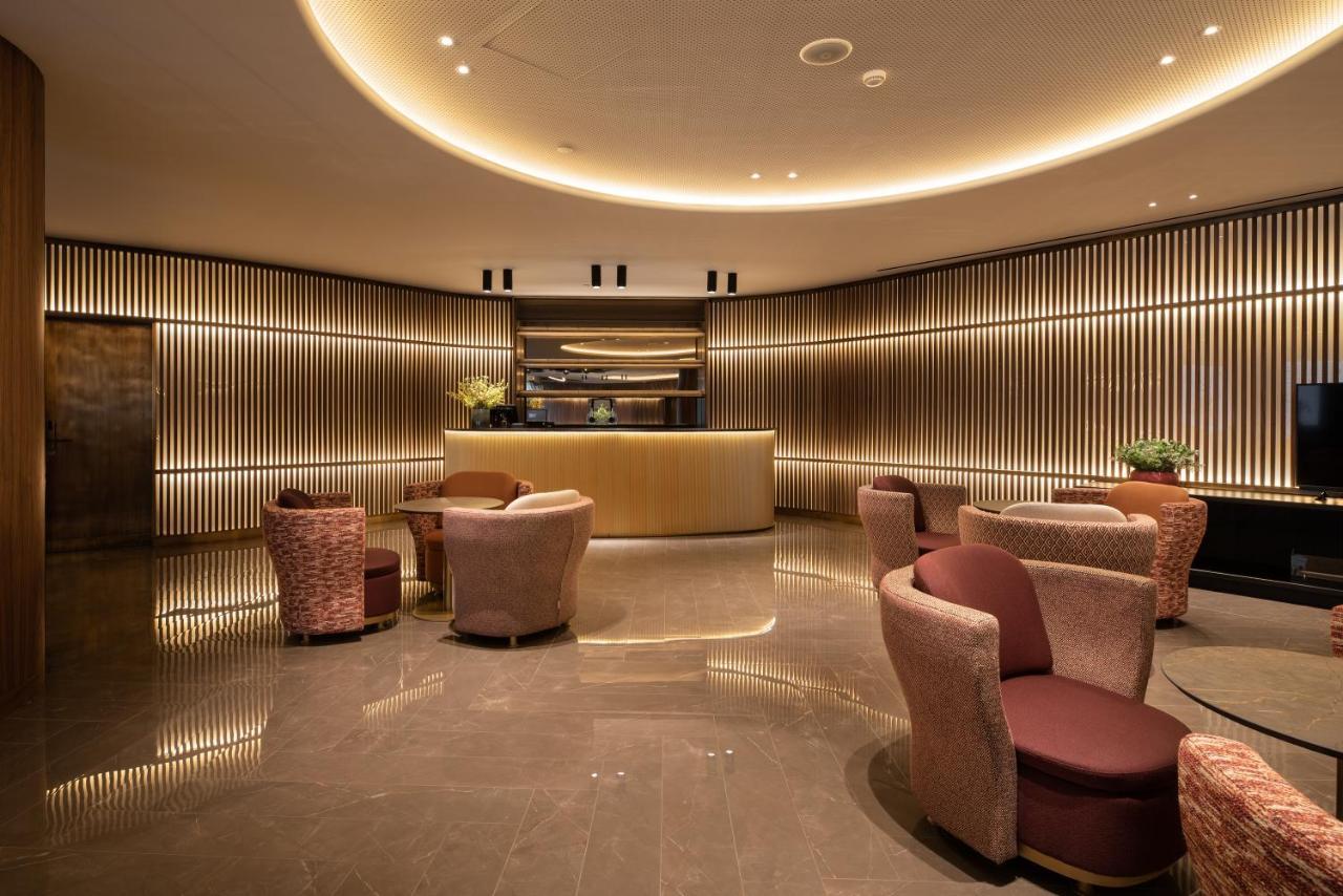 波尔图 Eurostars Aliados酒店 外观 照片 The lounge at Hong Kong International Airport