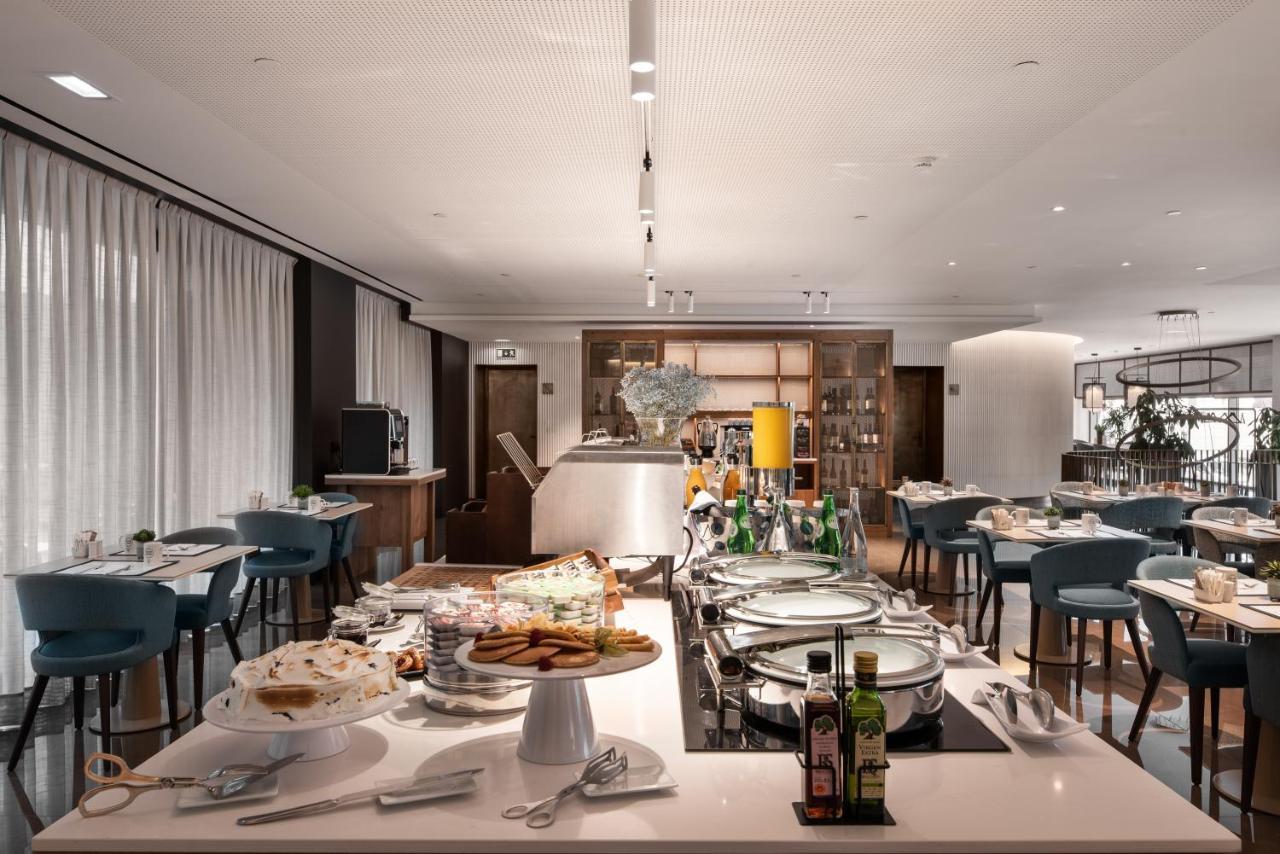 波尔图 Eurostars Aliados酒店 外观 照片 The Club at London Heathrow Airport