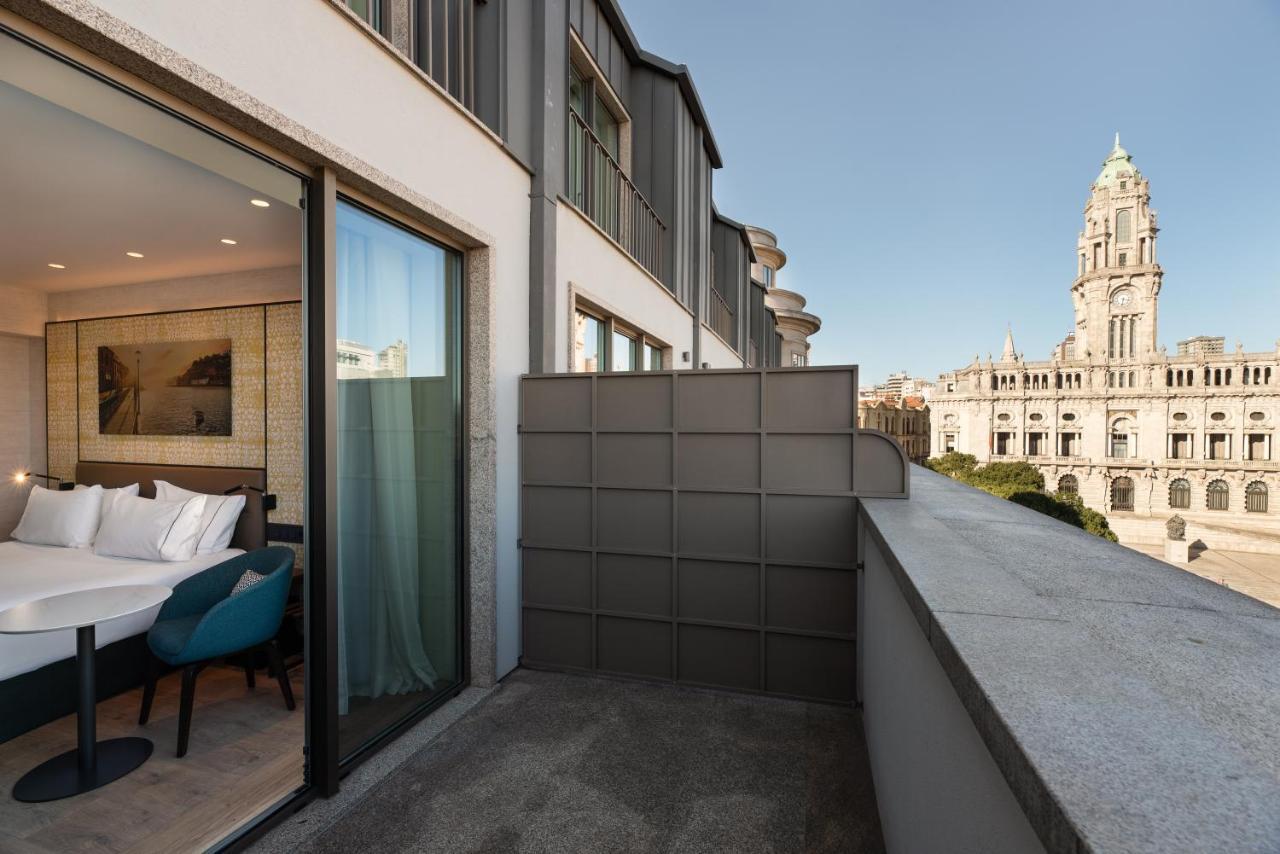 波尔图 Eurostars Aliados酒店 外观 照片 The hotel's balcony