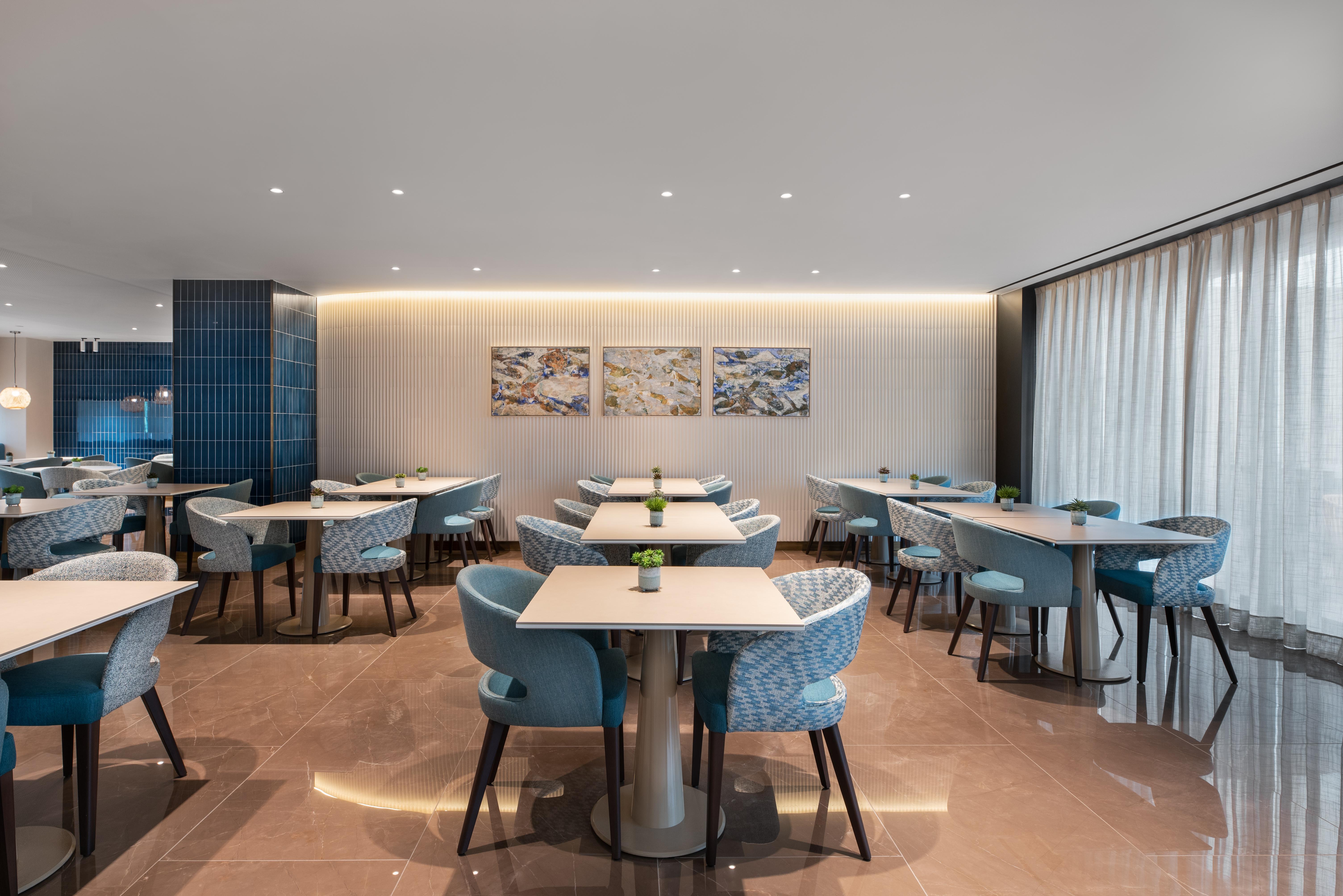 波尔图 Eurostars Aliados酒店 外观 照片 The lounge at the airport